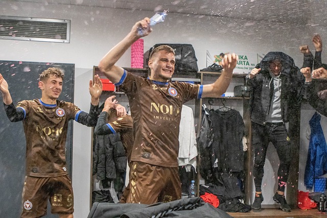 进入下半场 进入下半场